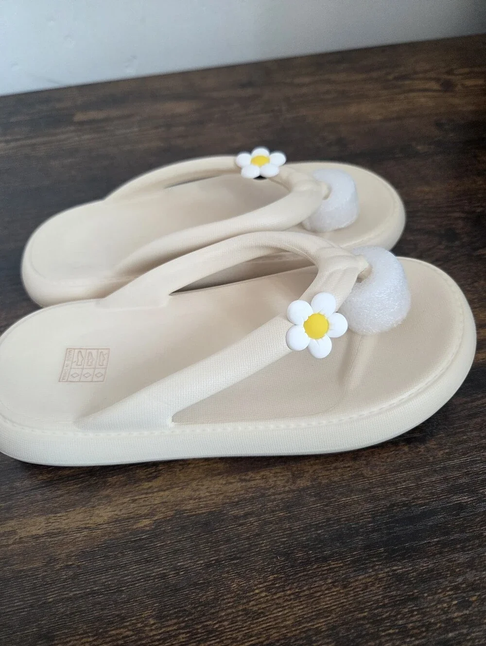 NEW Jelly Thong Sandals Cushion Vacation Beach Travel Flower Aloha Youth Kid 1.5